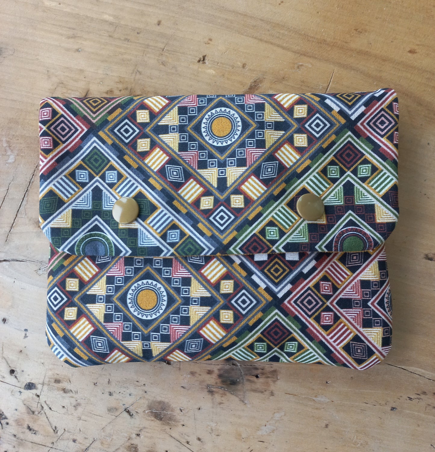 Lot de 4 lingettes + pochette plate assortie