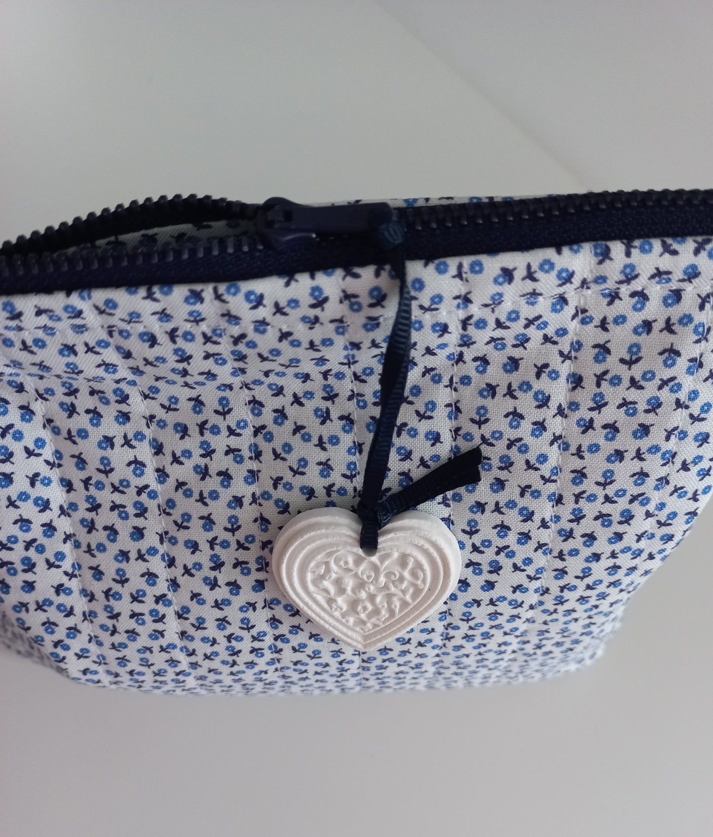 Trousse plate ouatinée petites fleurs