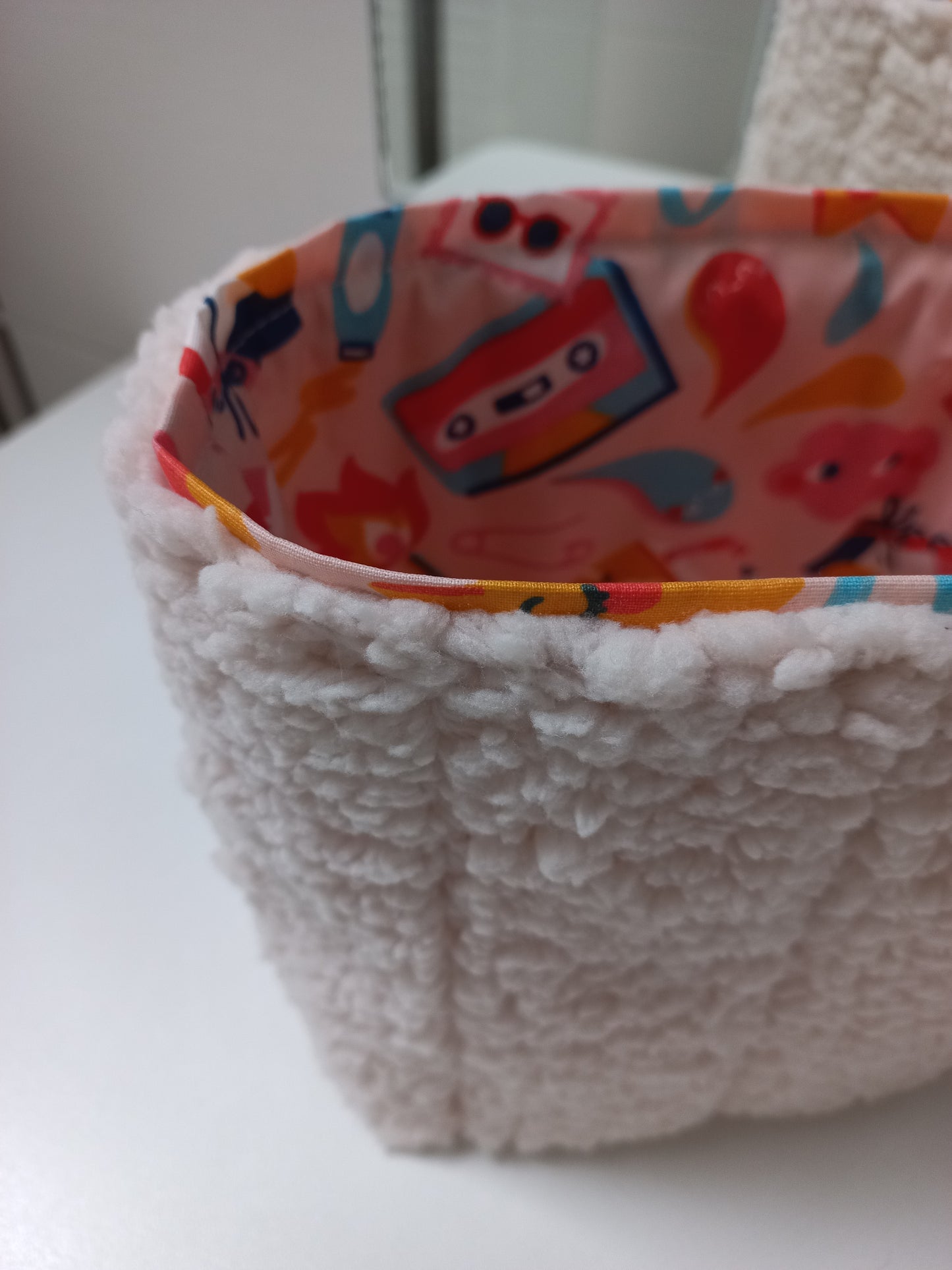 Panier tissu sherpa et coton enduit