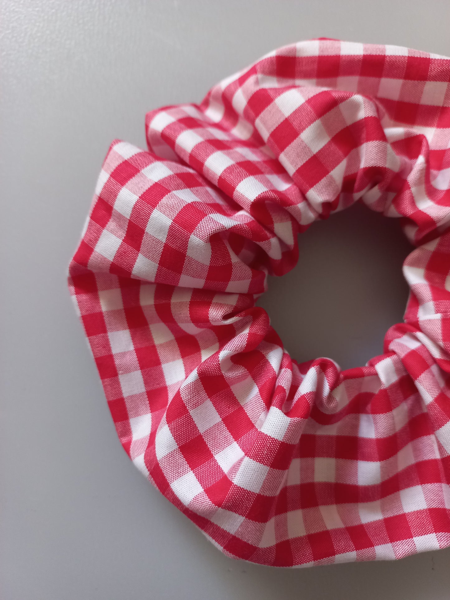 Chouchou vichy blanc / rouge