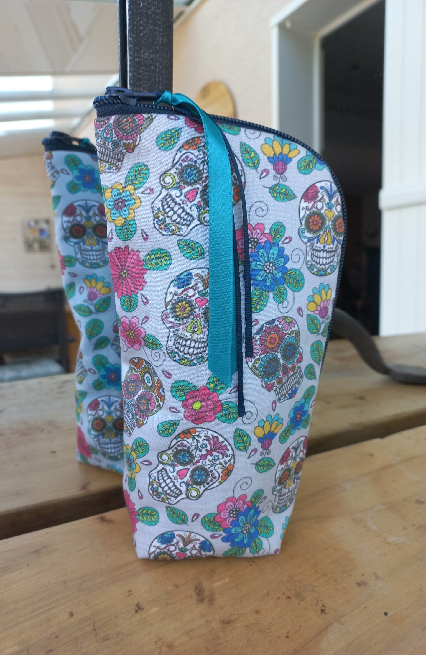 Trousse multi-usages têtes de mort