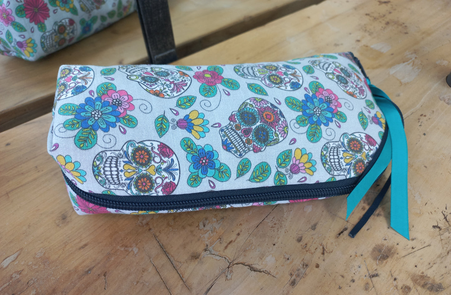 Trousse multi-usages têtes de mort