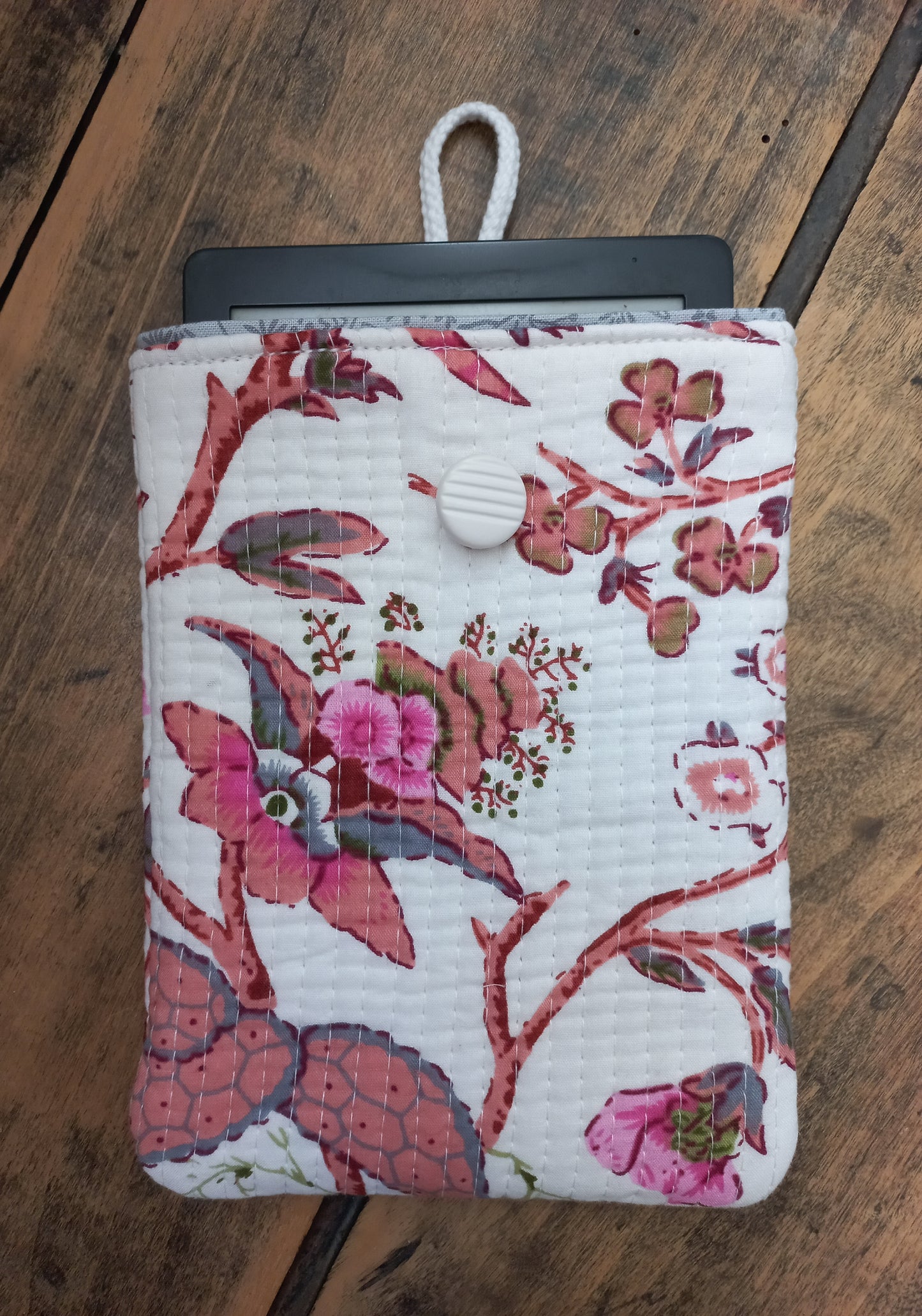 Pochette à liseuses tissu indien matelassé