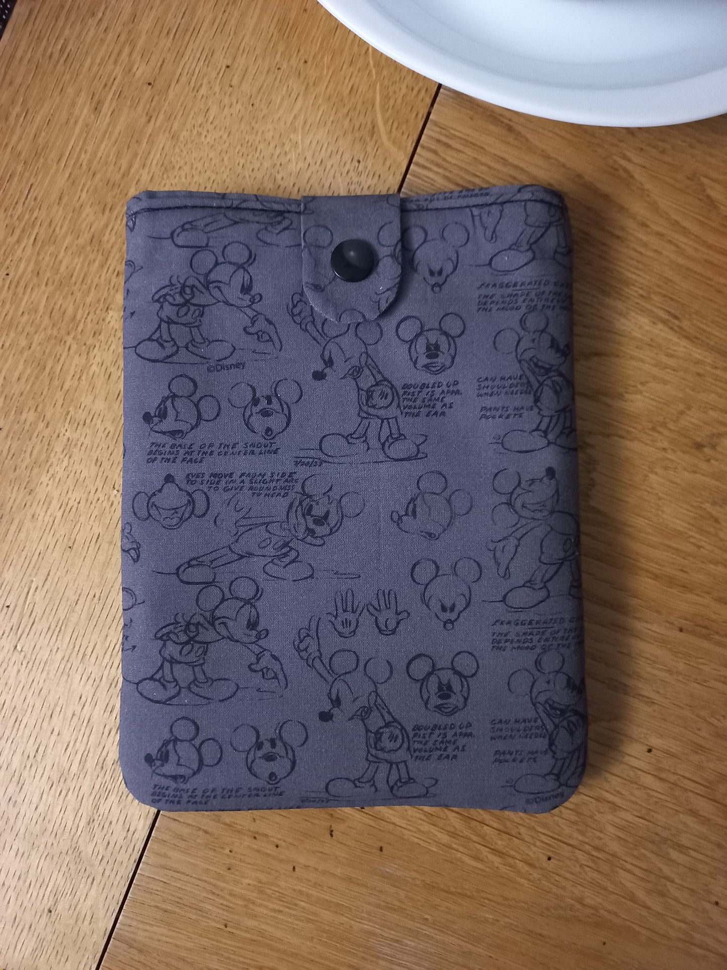 Pochette à liseuses imprimée Mickey