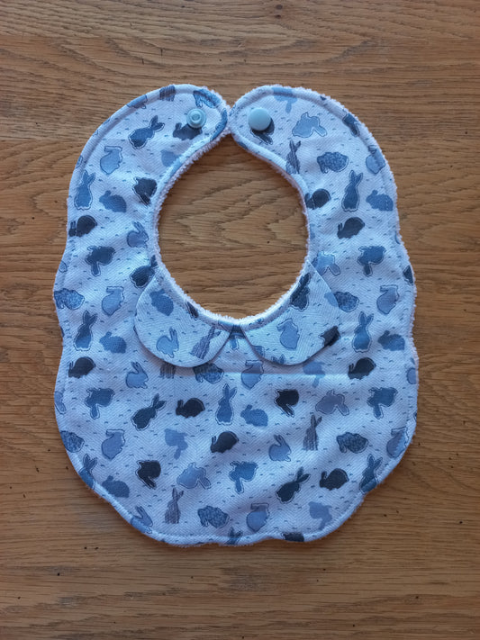 Bavoir 1er âge lapins bleus