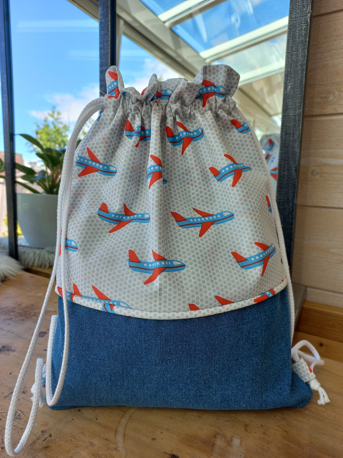 Sac à dos / Sac pochon jean et avions