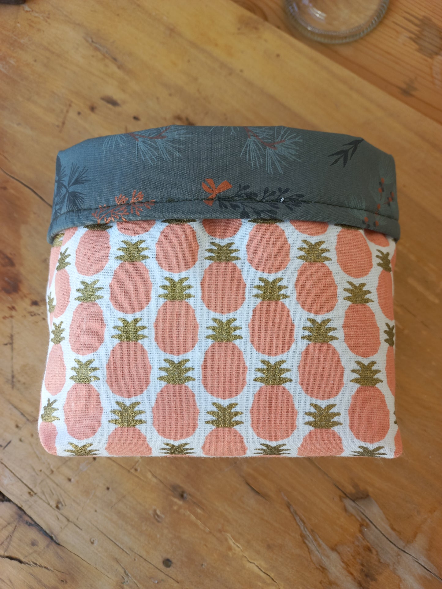 Panier multi-usages réversible ananas