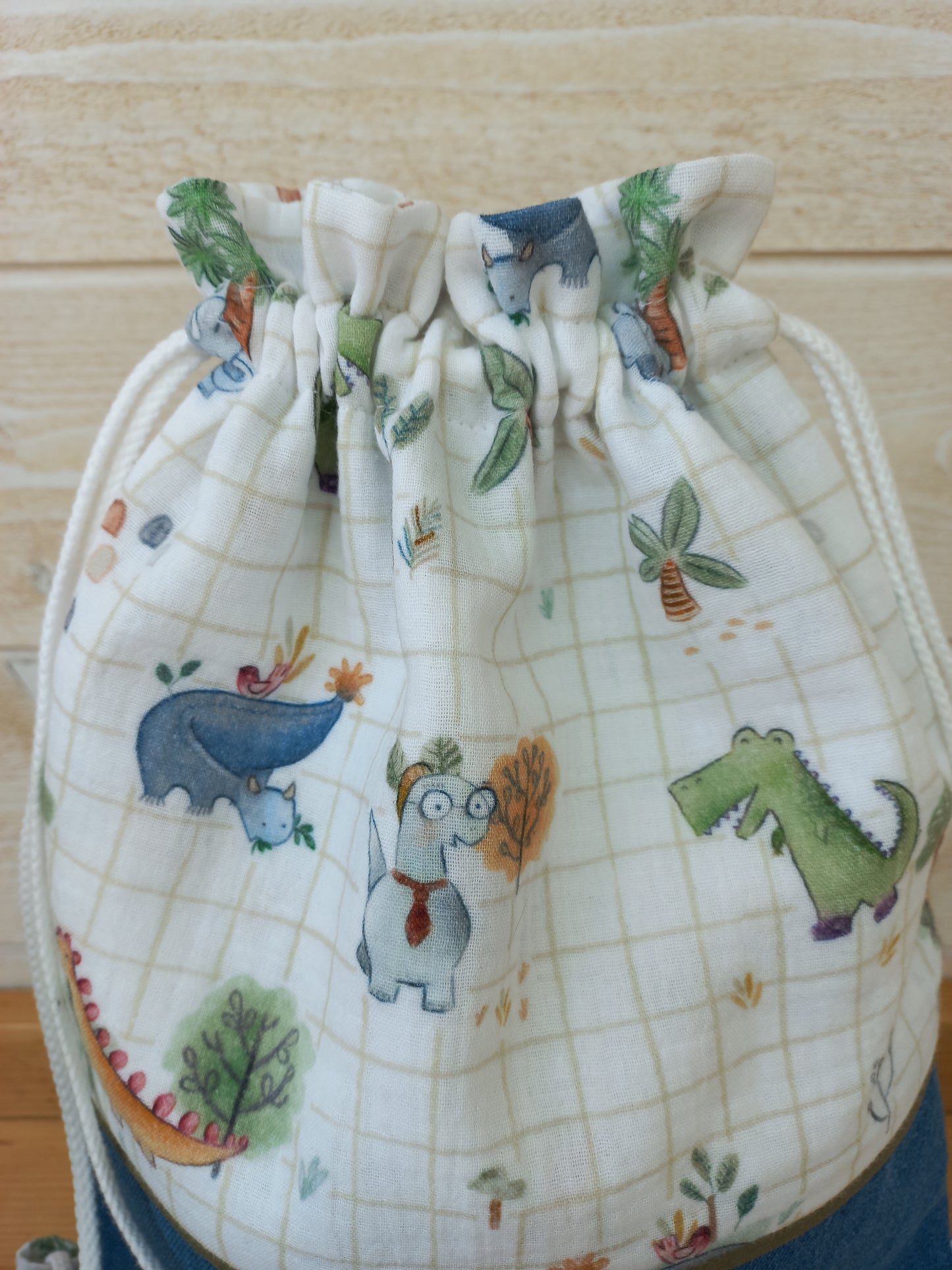 Sac à dos / Sac pochon jean et dinosaures