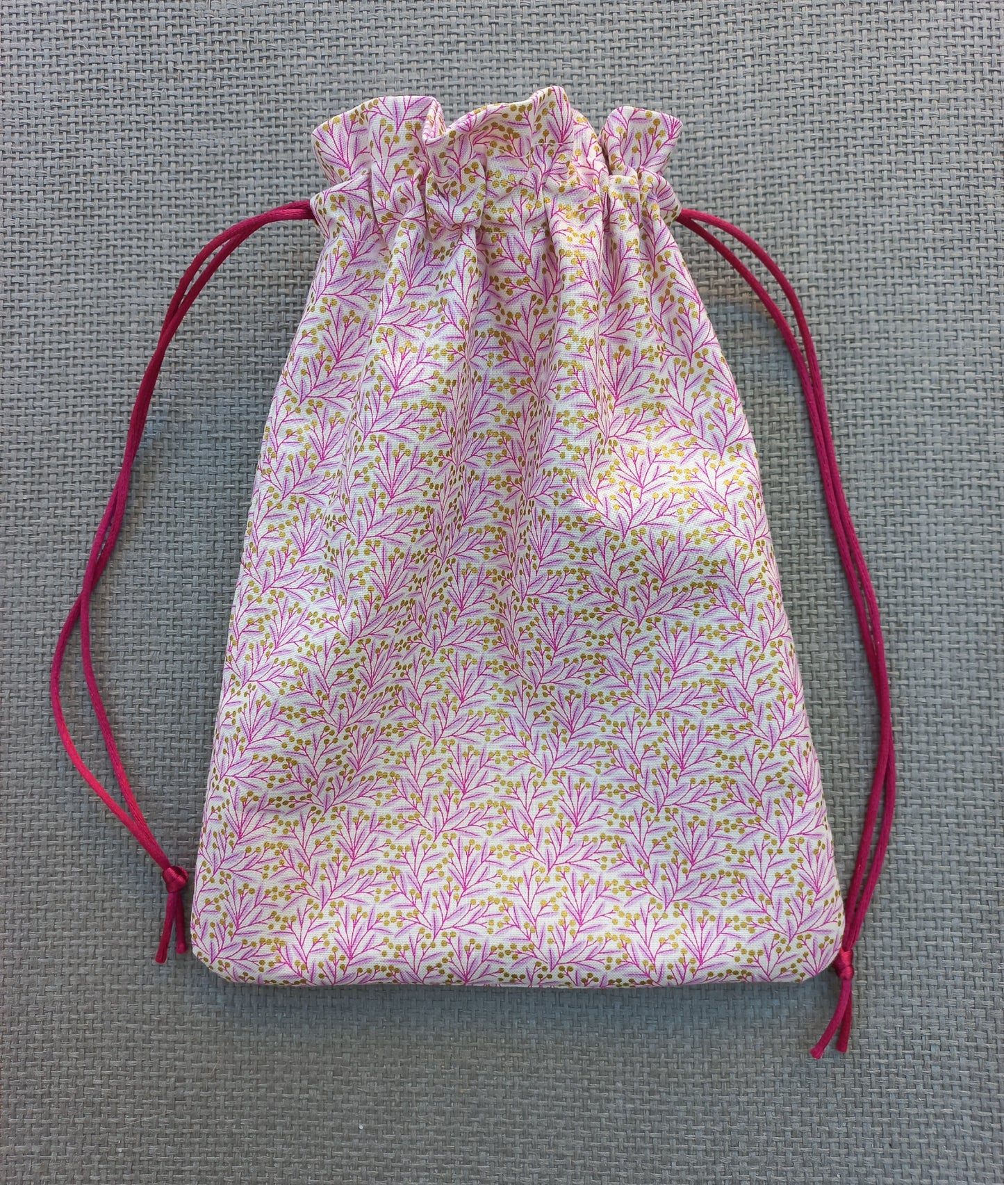 Ensemble masque de nuit et sac assortis feuillage rose