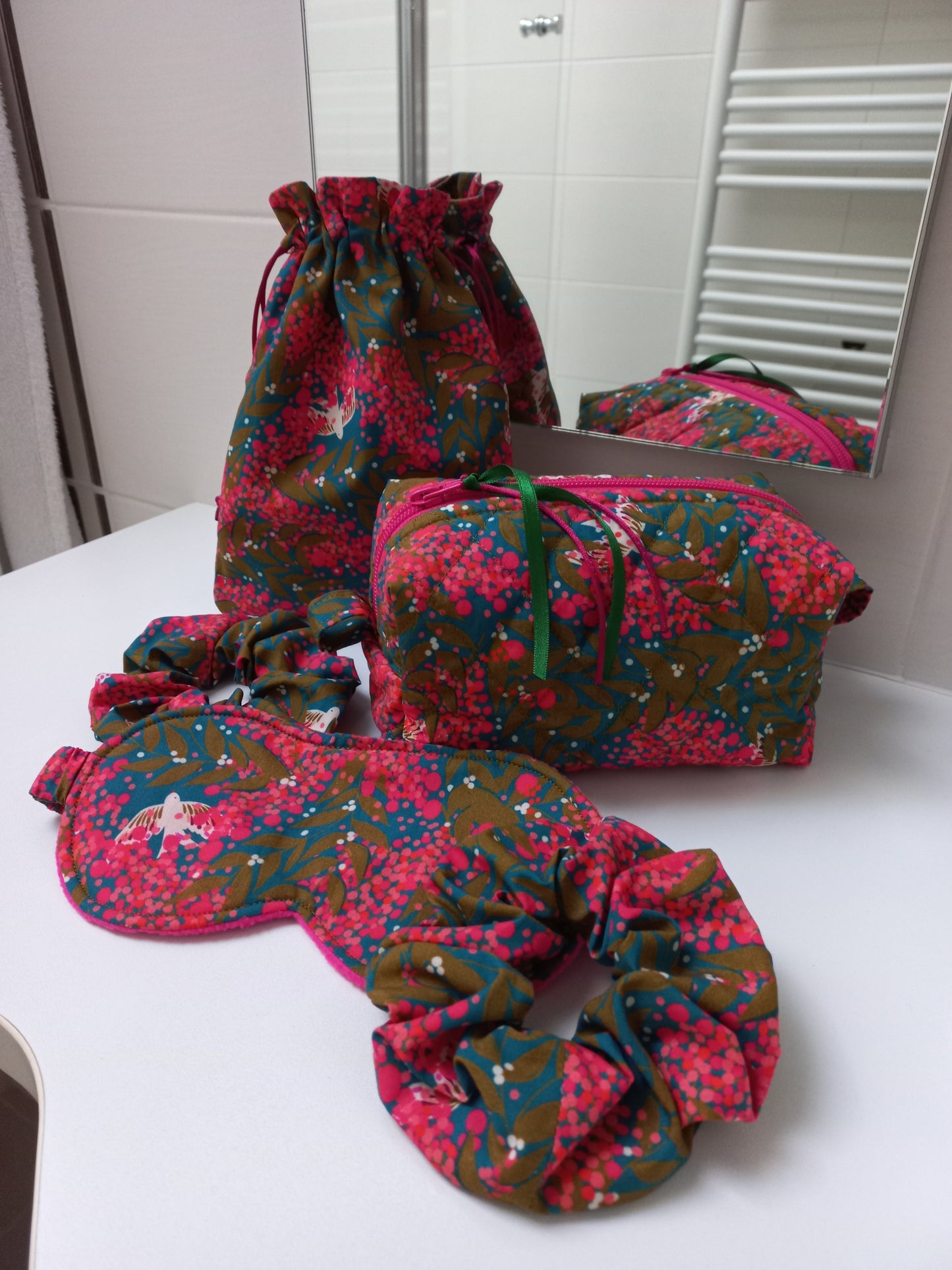 Trousse matelassée fushia et kaki PPMC