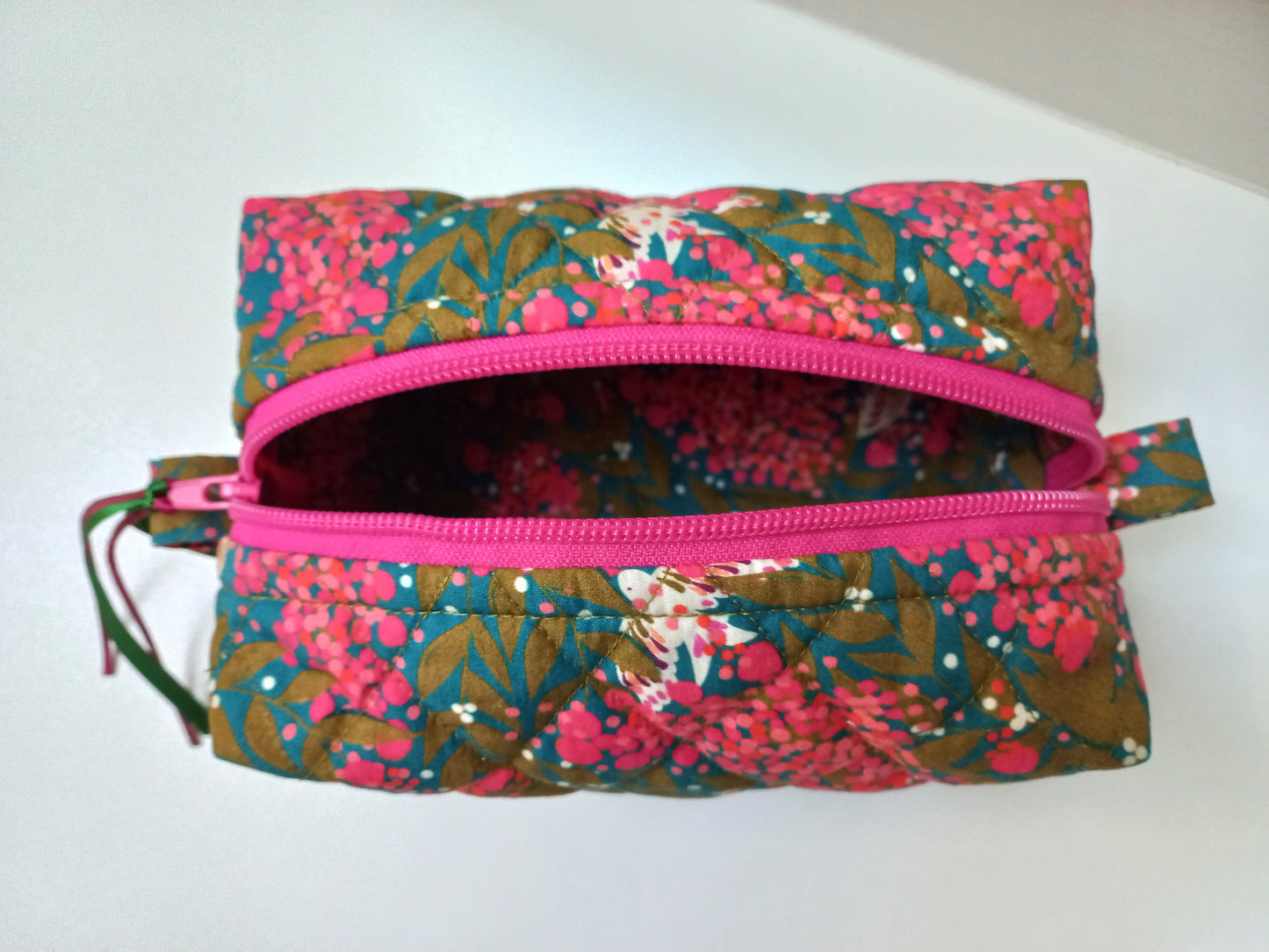 Trousse matelassée fushia et kaki PPMC